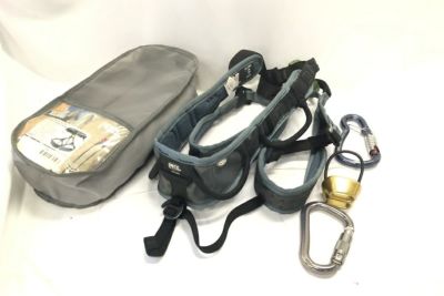 【送料無料】◇Petzl ペツル  ADJAMA アジャマ クライミングハーネス　サイズ S