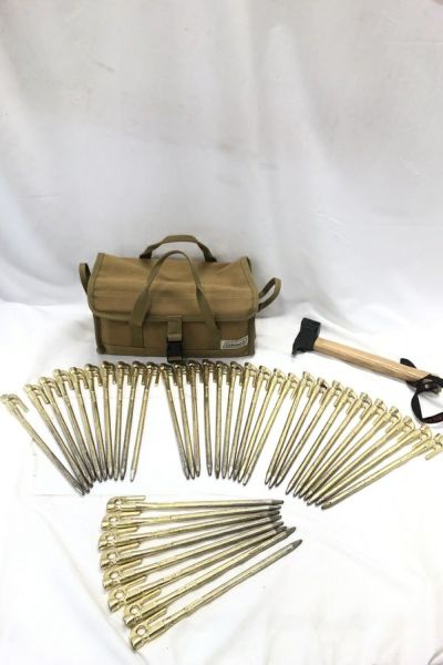 【送料無料】◇村の鍛冶屋  鍛造ペグ エリッゼステーク Ultimate 28cm ゴールド 38本 Coleman ツールボックス・ハンマーセット