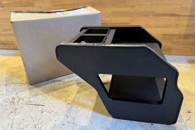 【送料無料】◇LANBO トヨタ ハイエース 200系 1型-8型 標準/ワイド  センターコンソールボックス ブラックレザー調 K0226-BM322