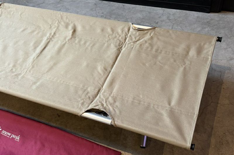  peak コット ハイテンション 設営しやすさバツグン！スノーピークのコットハイテンション