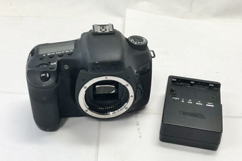 送料無料】◇Canon キヤノン 35）EOS 7Dボディ 692