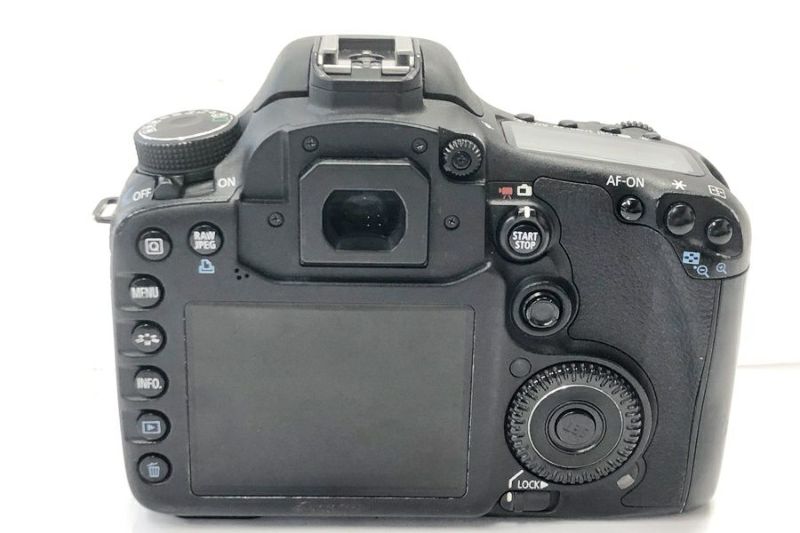 送料無料】◇Canon キヤノン 35）EOS 7Dボディ 692