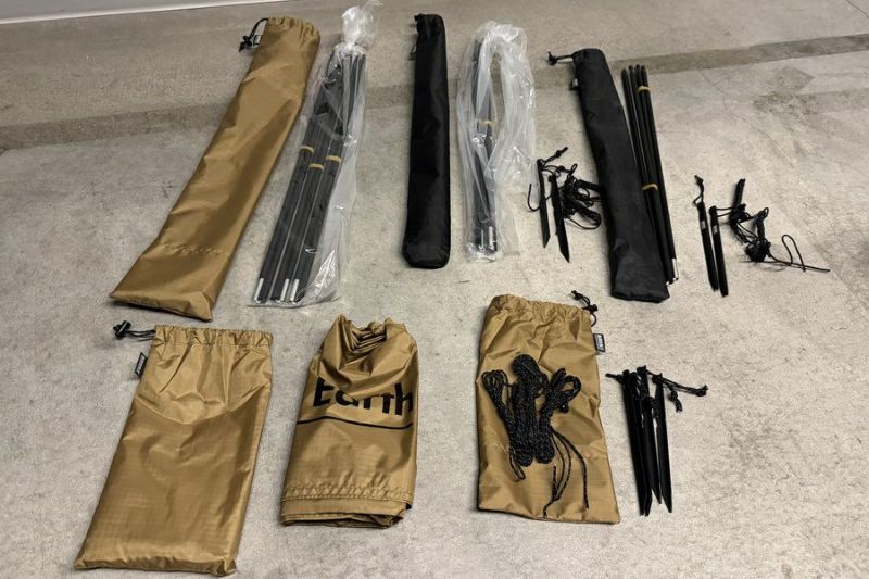 BRUNT Heaven and Earth EIT テント+ カチ上げポール BRUNT Heaven and Earth EIT テント+ カチ上げポール BRUNT Heaven and