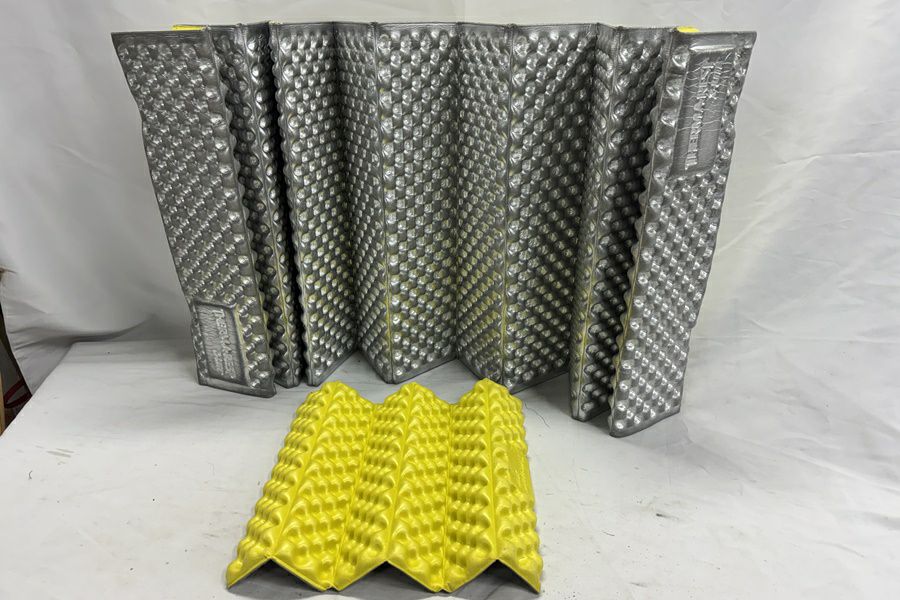 送料無料】◇THERMAREST サーマレスト Zライト レギュラー ＆ Zシート