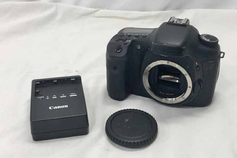 送料無料】◇Canon キヤノン 67）EOS 7Dボディ
